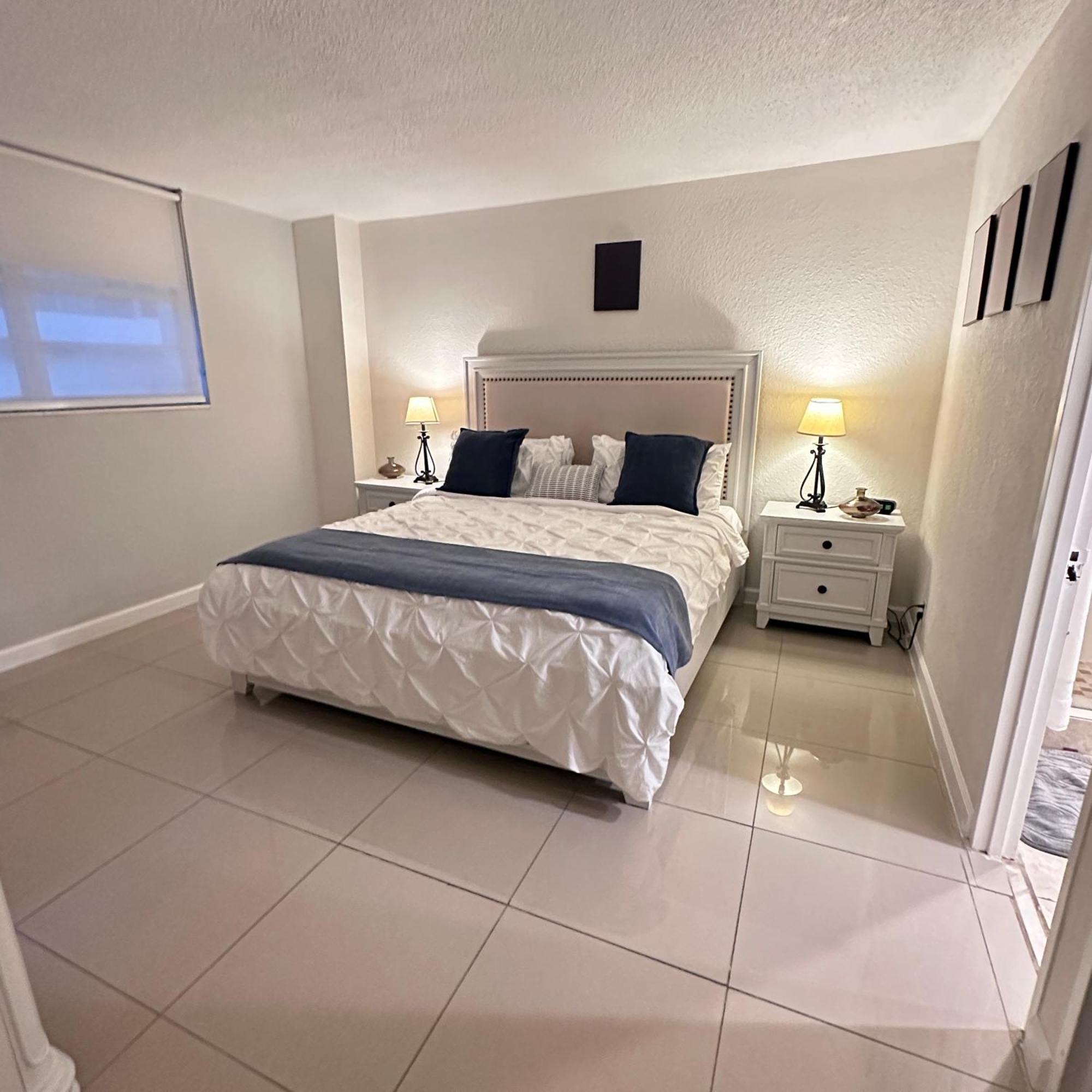 Hollywood Apartment By The Sea Ngoại thất bức ảnh